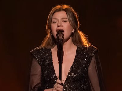 Kelly Clarkson Postpones Las Vegas Shows for Family Crisis Involving Ex-Husband